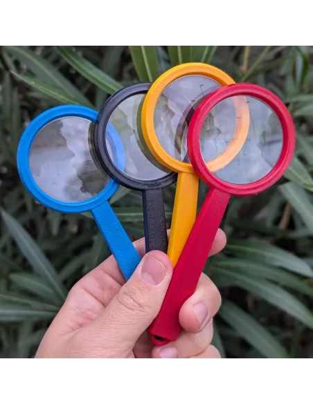 Magnifying glass for children (4x magnification)